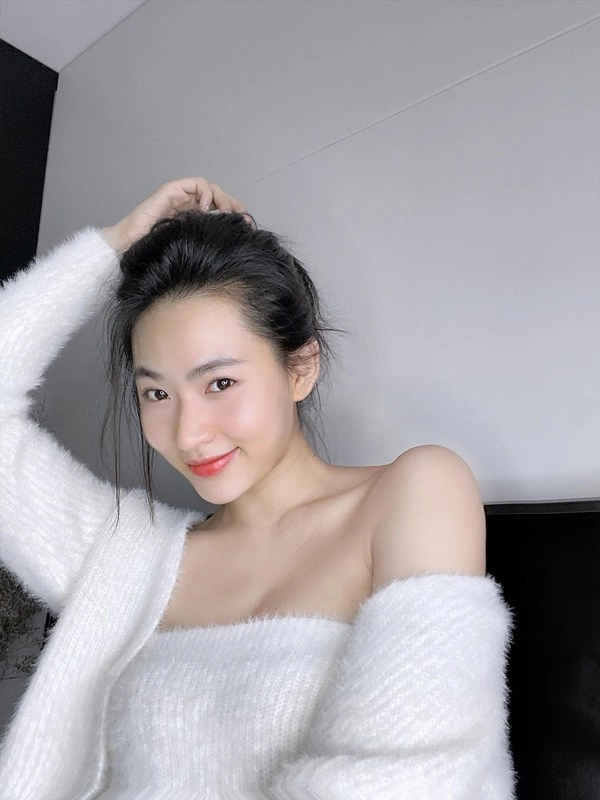 Nàng thơ của cây táo nở hoa mặc trễ nải vẫn được khen đẹp tinh khôi - 1