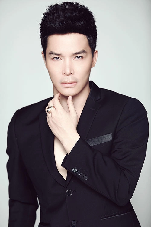Nathan lee làm host của ngôi sao thiết kế vn 2013 - 5