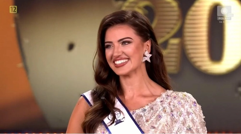 Ngạc nhiên khoảnh khắc miss supranational đăng quang có điểm trùng hợp y hệt khánh vân - 1