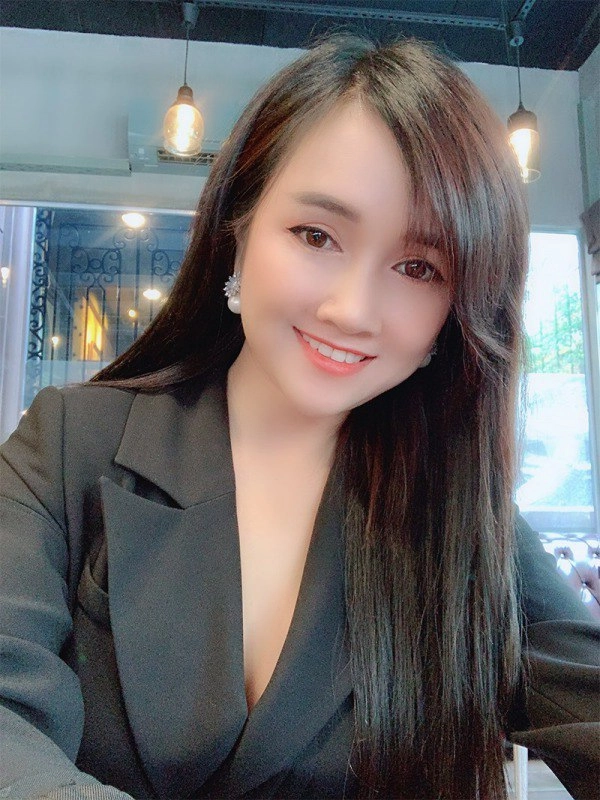 Ngắm chị gái bên ngoài xinh đẹp bên trong nhiều tiền của nhã phương đằm thắm vượt xa cô em - 9