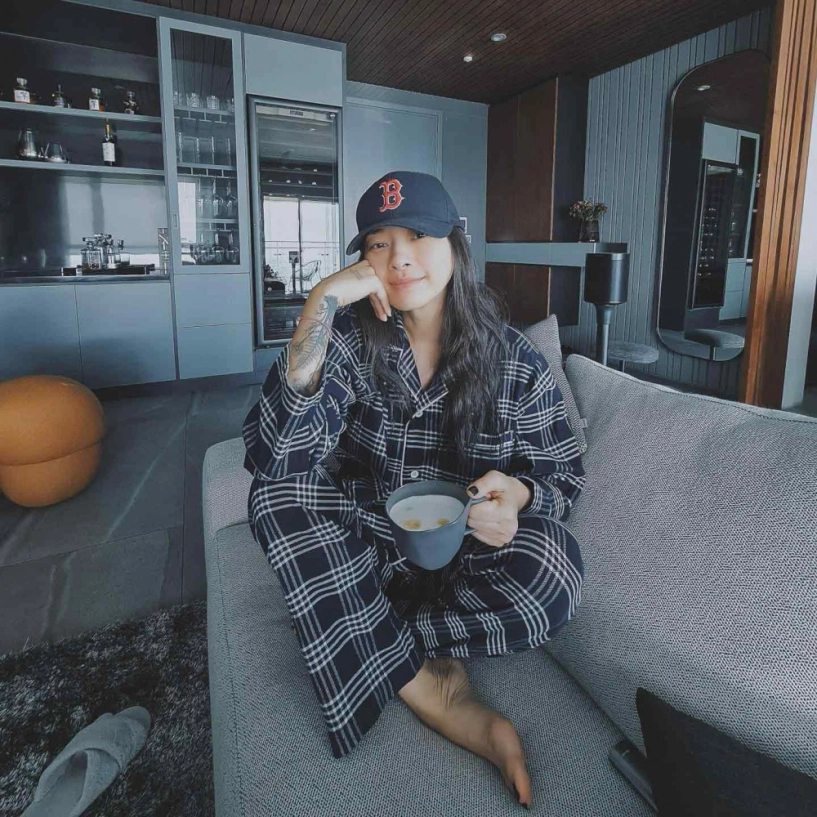 Ngô thanh vân bình thường mặc đẹp khi diện đồ ngủ đôi với chàng trai bí ẩn càng hot hơn - 3