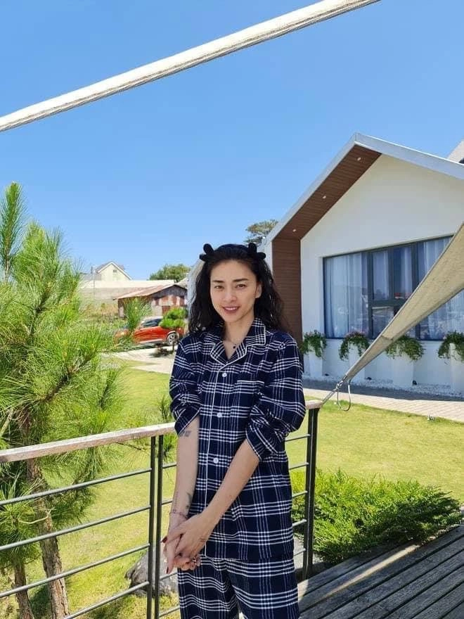 Ngô thanh vân bình thường mặc đẹp khi diện đồ ngủ đôi với chàng trai bí ẩn càng hot hơn - 5