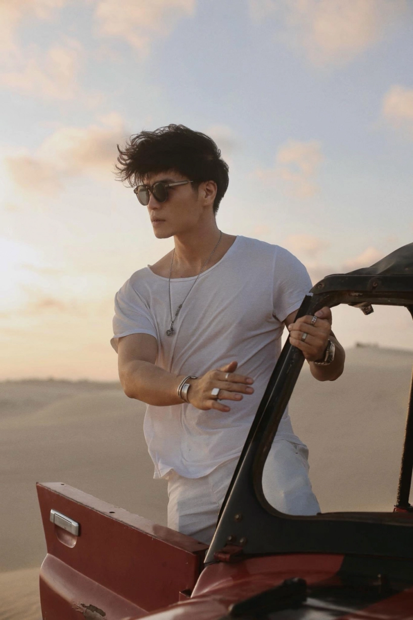 Ngô thanh vân bình thường mặc đẹp khi diện đồ ngủ đôi với chàng trai bí ẩn càng hot hơn - 26