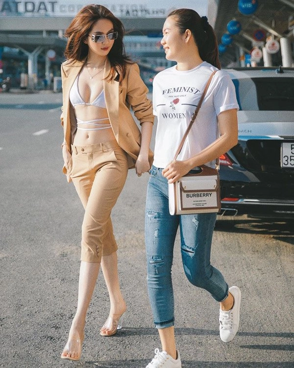 Người làm của ngọc trinh khoe gu thời trang toàn hiệu - 2