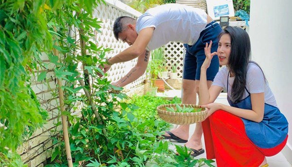 Nhà celeb bên trong căn biệt thự khu nhà giàu của thủy tiên công vinh trước khi đập toàn bộ - 9