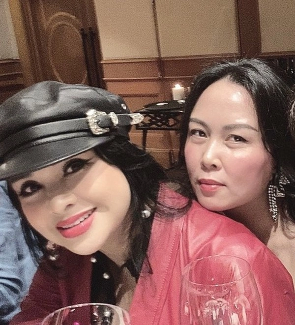 Những lần đọ gu mặc của thanh lam và phượng chanel ai lộng lẫy hơn - 2