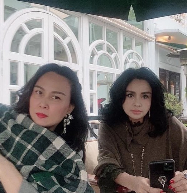 Những lần đọ gu mặc của thanh lam và phượng chanel ai lộng lẫy hơn - 4