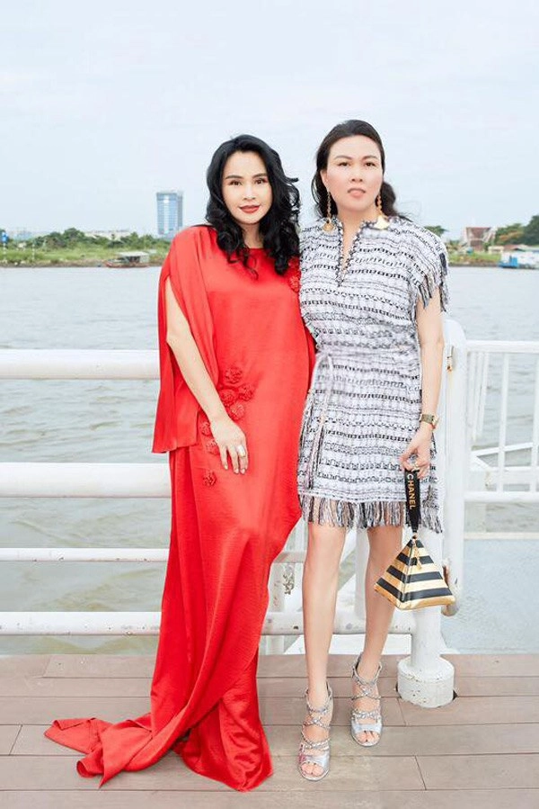 Những lần đọ gu mặc của thanh lam và phượng chanel ai lộng lẫy hơn - 14