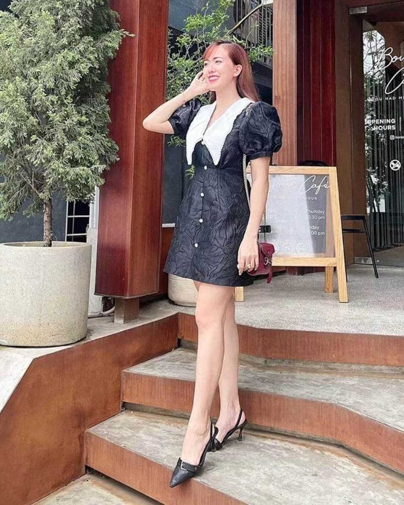 Ở nhà cổ vũ đá banh siêu vòng 1 mai thỏ mặc thoáng hết cỡ nhìn mãi mới thấy quần - 10