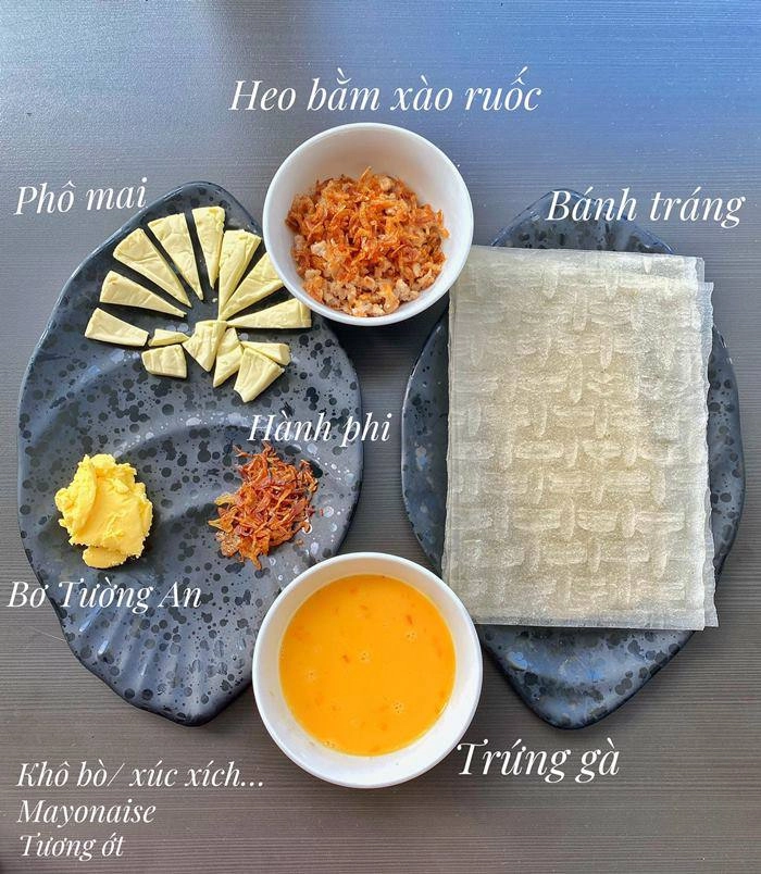 Ở nhà tránh dịch thèm bánh tráng nướng mẹ bầu lôi chảo ra làm được ngay món ngon như hàng - 3