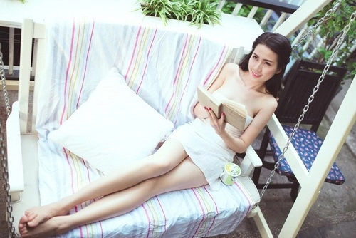 Phan thị mơ buông lơi tấm lưng trần nóng hổi - 12