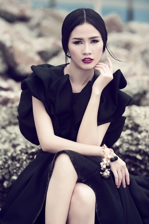 Phan thị mơ thả dáng quyến rũ bên bãi biển - 8