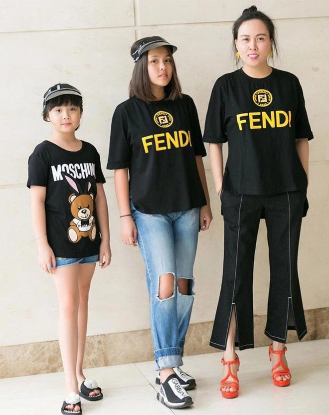 Phượng chanel giàu có ai cũng biết nhưng có một chiếc áo cất tủ 3 năm vẫn mặc lại - 4