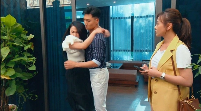 Phương oanh ăn mặc quê mùa để tình địch màn ảnh vượt mặt ở hương vị tình thân 2 - 11