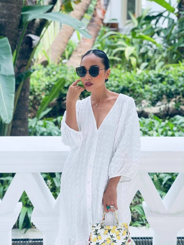 Sao biến đổi không cần stylist đoan trang vẫn có chất thời trang riêng sau nhiều năm ca hát - 32