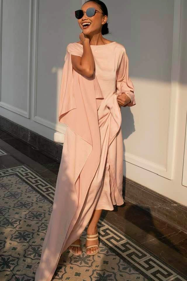 Sao biến đổi không cần stylist đoan trang vẫn có chất thời trang riêng sau nhiều năm ca hát - 40