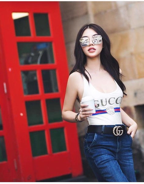 Sao sắm gì đi tìm mỹ nhân có sở hữu bikini đắt giá nhất vbiz - 12