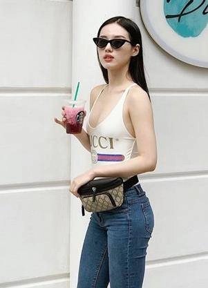 Sao sắm gì đi tìm mỹ nhân có sở hữu bikini đắt giá nhất vbiz - 13