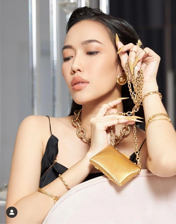 Sao sắm gì mỹ nhân việt sắm kẹp tóc thôi mà tiền đã lên hàng chục triệu - 25