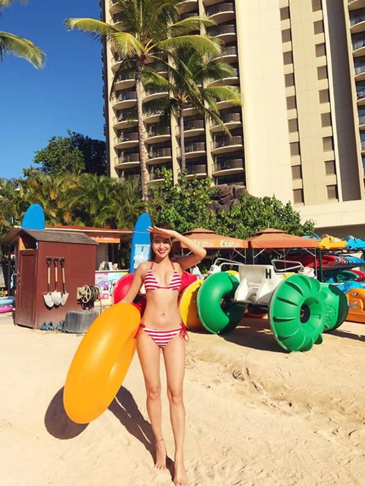 Sao việt mặc bikini khiến fan chỉ còn biết cạn lời vì đã say ngất ngây - 3