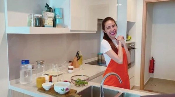 Nhà celeb đập bỏ bạch dinh 22 tỷ đây là nơi thủy tiên - công vinh đang sống - 7