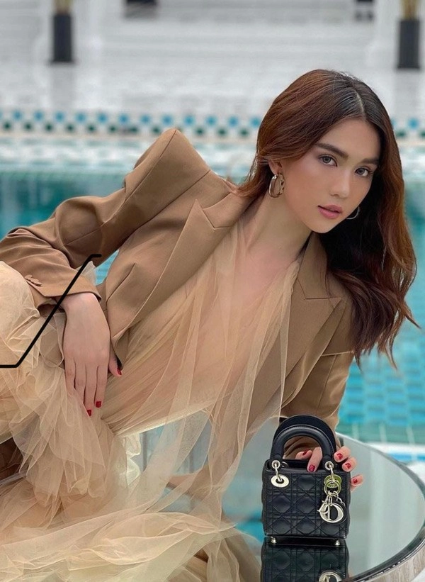 Sau set đồ ngủ ồn ào sân bay lan ngọc được bắt gặp sành điệu hết nấc tại hàn quốc - 6