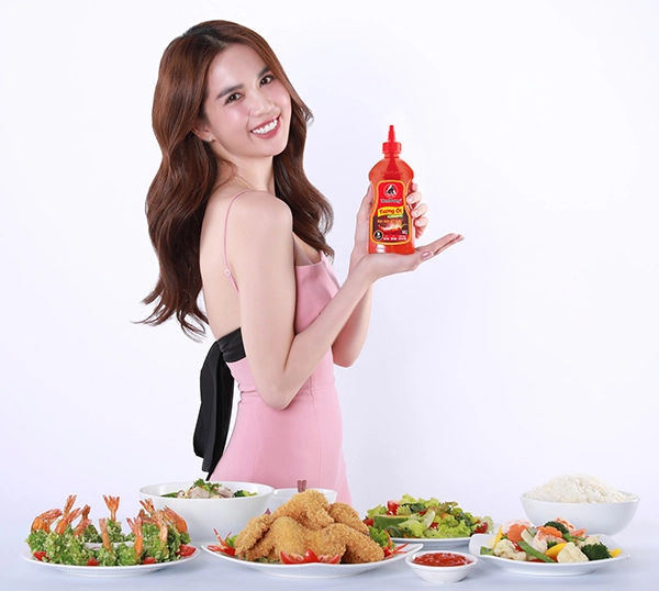 Sức hút ngọc trinh hot từ gu ăn mặc nay hot hơn với gu ăn cay - 1