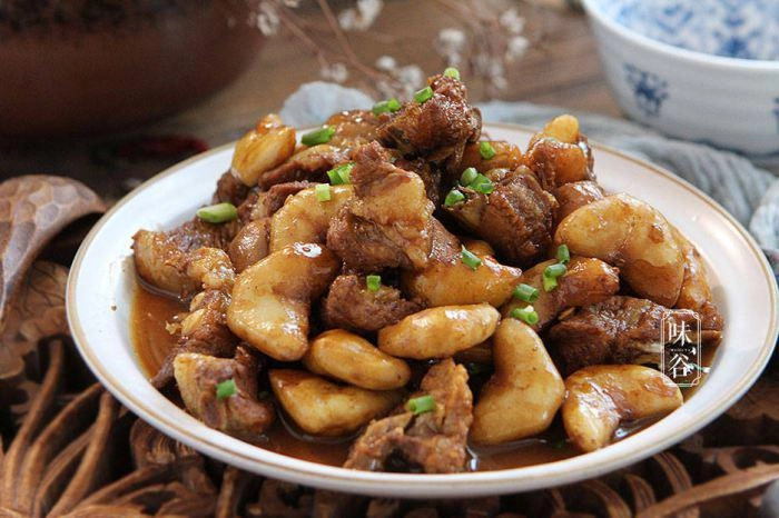 Sườn kho với loại củ đen xì đầy gai này tưởng không ngon mà ngon không tưởng - 8