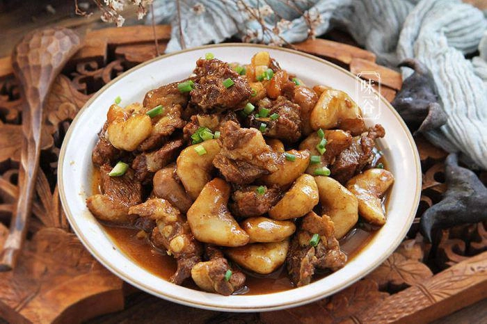 Sườn kho với loại củ đen xì đầy gai này tưởng không ngon mà ngon không tưởng - 9