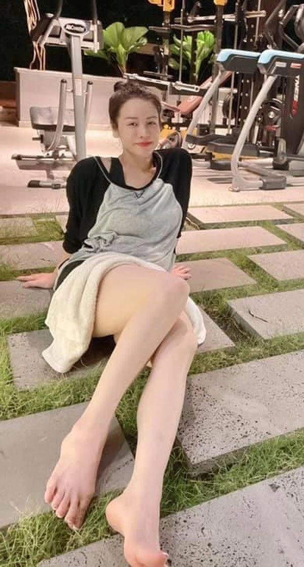 Tài tình như nhật kim anh đứng trên đôi guốc cao hàng giờ đi thiện nguyện - 23