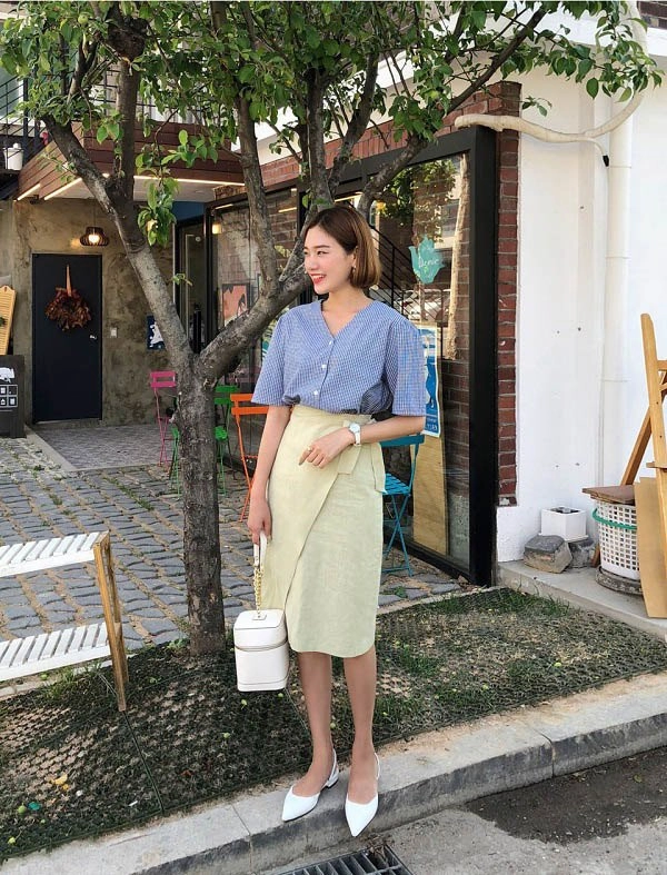 Tăng cân sau mấy ngày tết đây là những kiểu trang phục giúp nàng giấu bụng khi đi làm - 11