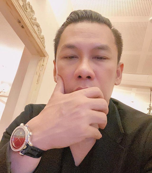Tặng đồng hồ nửa tỷ đã là gì chồng cũ lệ quyên còn có cả núi phụ kiện xa xỉ - 13