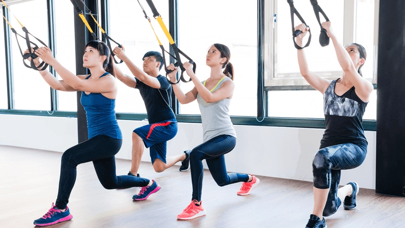 Tập gymtại nhà con trai lệ quyên nâng tạ khác hẳnquý tử hà hồ 10 tuổi chuẩn soái ca - 6