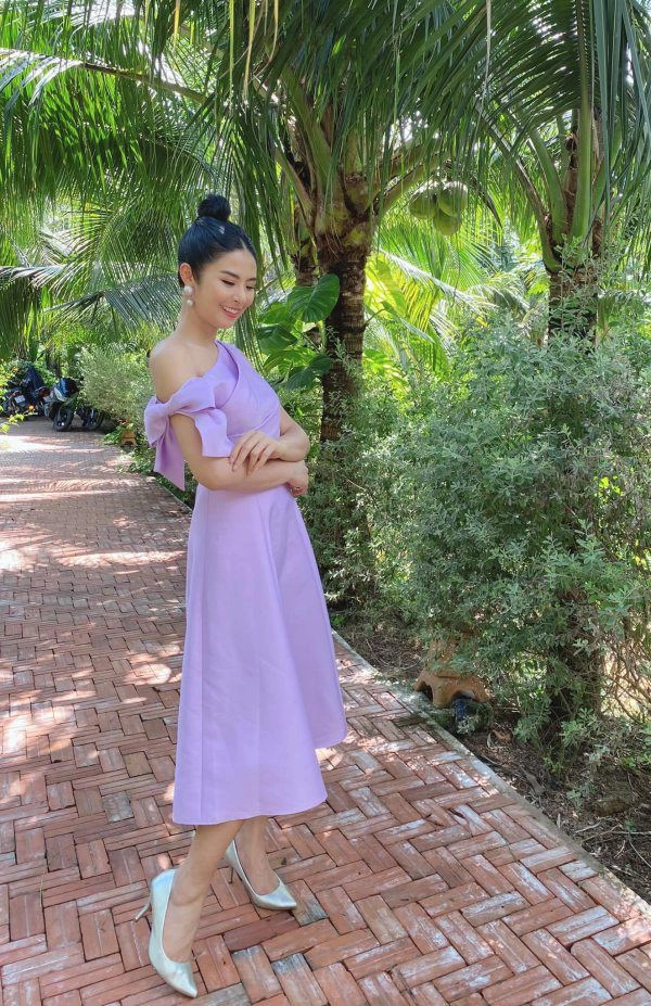Tết này mặc đẹp như hoa hậu không khó mách chị em loạt set đồ diện kiểu gì cũng xinh - 19