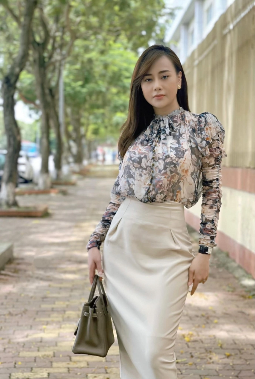 Thoát vai nam quê mùa phương oanh mặc sang phải nể có bộ váy đụng luôn công nương kate - 9