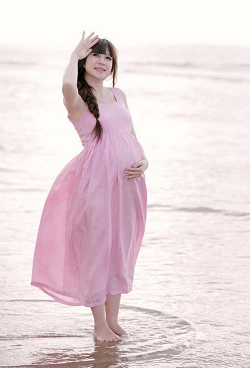 Thời trang bầu bí ngắm là yêu của bà xã lý hải - 19