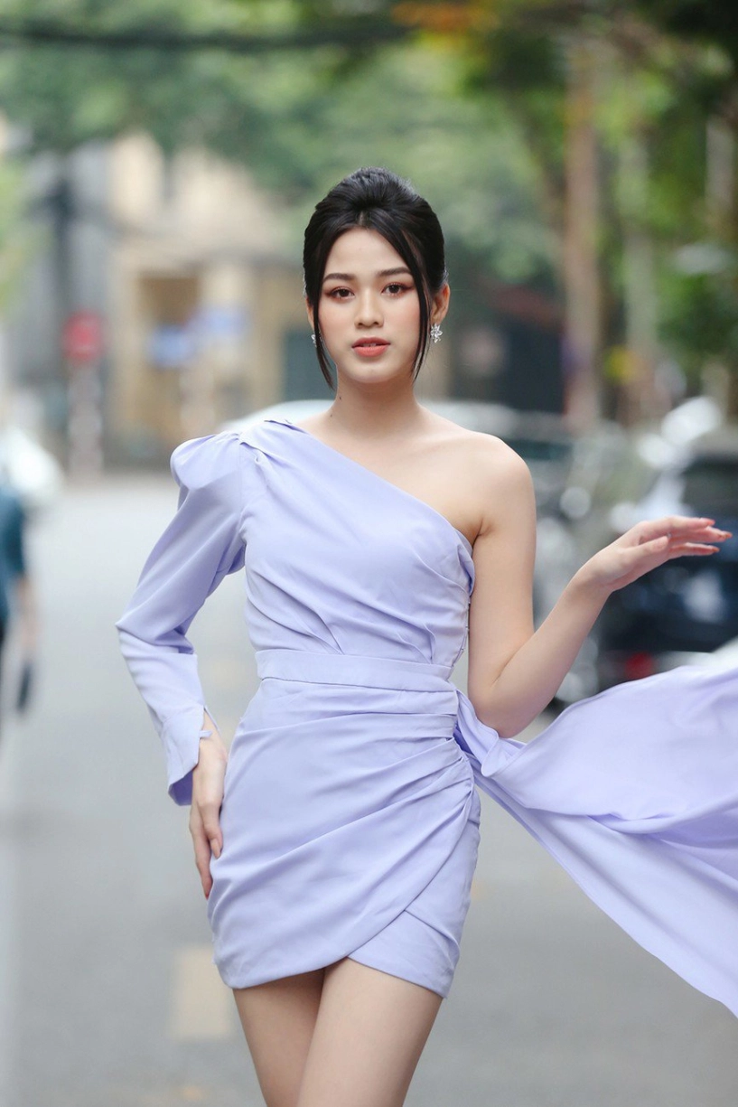 Tiếc thay cho đỗ thị hà cất công ăn diện hàng hiệu mà dân tình vẫn chê lên chê xuống - 10