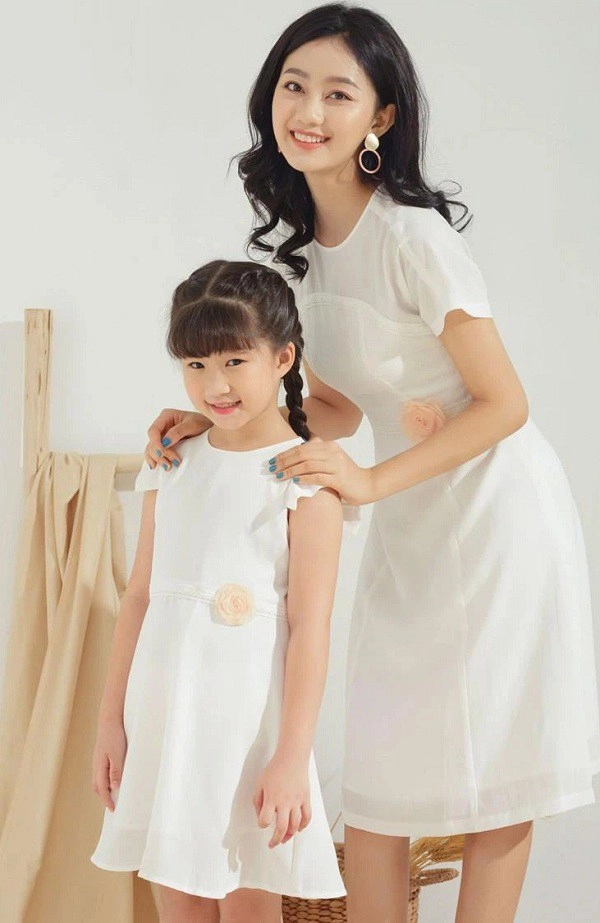 Trào lưu mặc đồ đôi cùng con đã có từ xưa đẹp đến độ mẹ bỉm hiện đại bái phục - 14