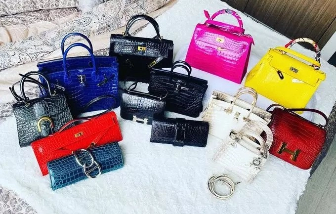 Trót mê kiểu giày mũi vuông 30 triệu lệ quyên không ngại đụng hàng sắm luôn 4 đôi một lúc - 2