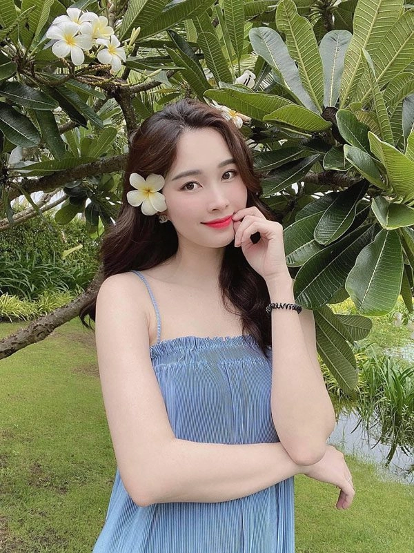 Tuyển tập những món trang sức có tiền cũng không mua nổi của hh đặng thu thảo - 19