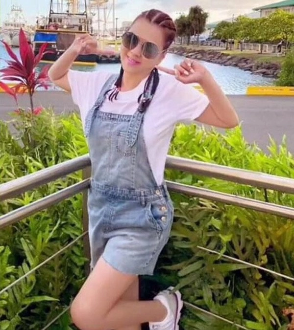 U70 nhưng vợ nghệ sĩ chí tài vẫn trẻ trung rạng ngời khi diện áo dài - 9