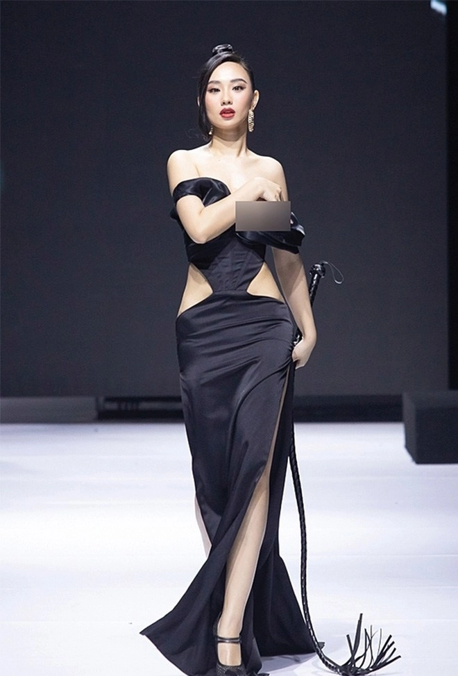Váy rơi lộ cặp tuyết lê ngay trên sàn catwalk hoa hậu 9x ngày ấy giờ ra sao - 1