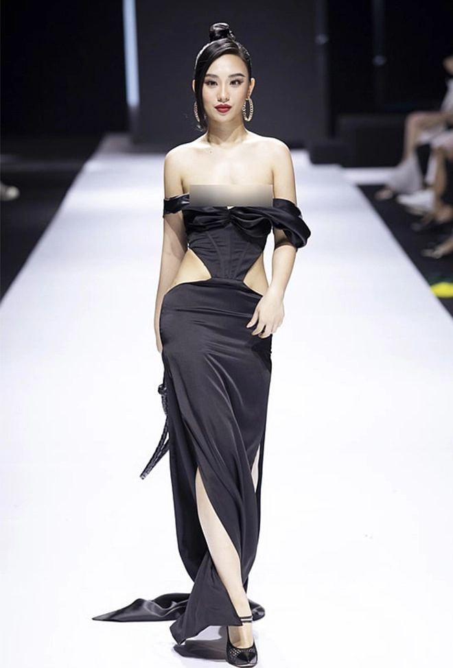 Váy rơi lộ cặp tuyết lê ngay trên sàn catwalk hoa hậu 9x ngày ấy giờ ra sao - 2
