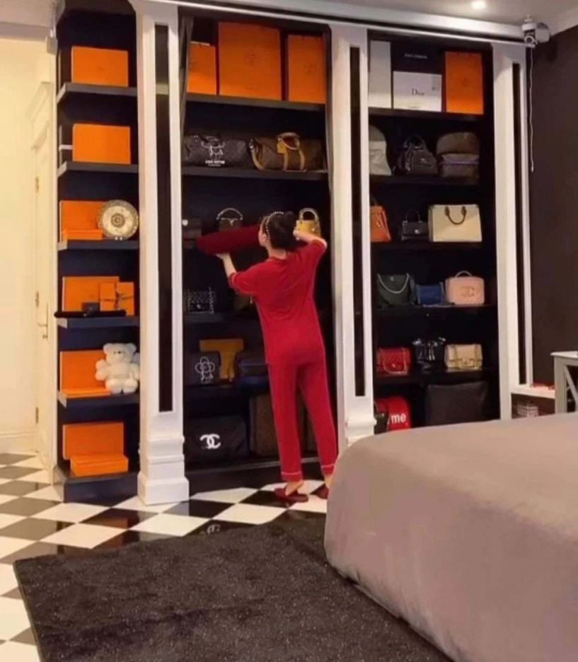 Vợ đại gia kim cương khoe tủ giày đi cả năm không hết sắc vóc nức nở hoá phông nền - 7
