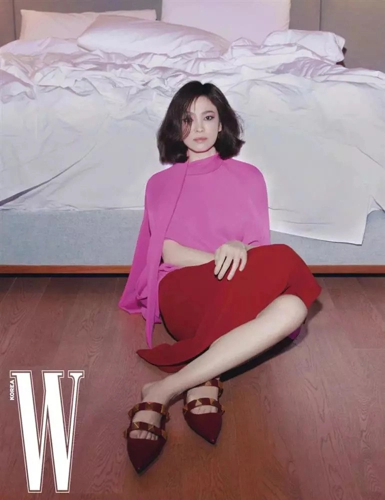 Vừa đụng hàng song hye kyo phượng chanel lại mặc giống hoa hậu sexy nhất vbiz kết quả trái ngược - 4