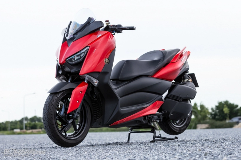 Yamaha xmax 300 độ hoàn thiện với tông màu đỏ nổi bật - 15