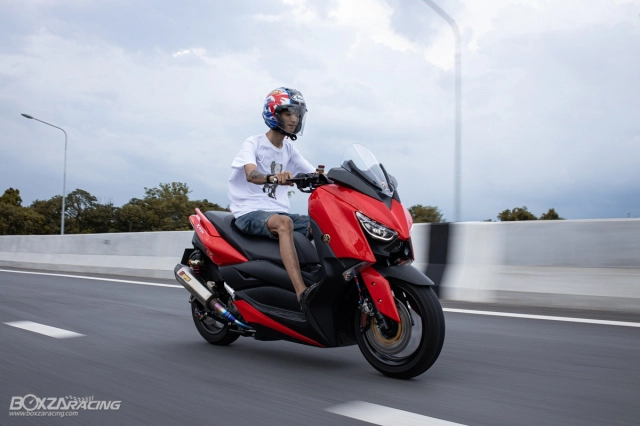 Yamaha xmax 300 độ hoàn thiện với tông màu đỏ nổi bật - 17