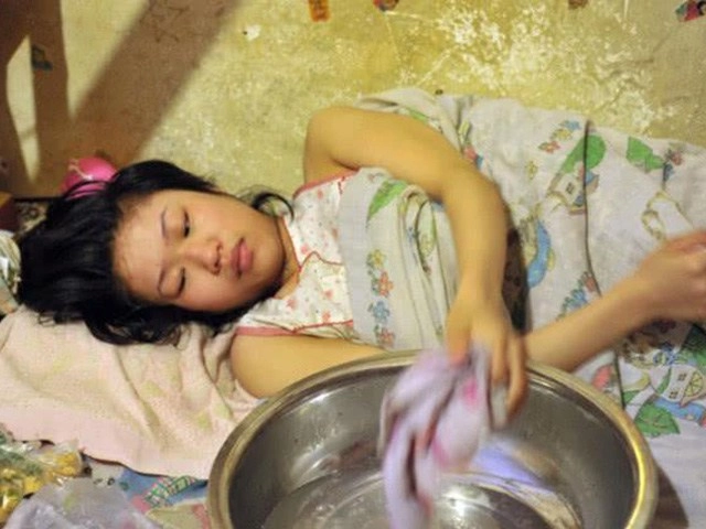 Khoe cảnh chồng khéo chăm con lên mạng mẹ trẻ vội xoá ngay vì lộ khoảnh khắc nhạy cảm - 8