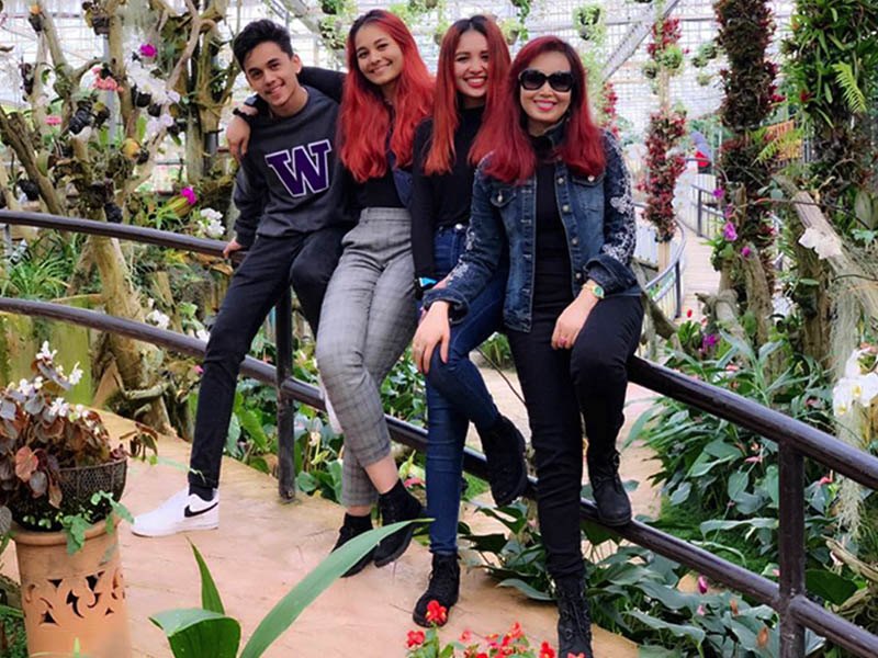 Hoa hậu việt nam duy nhất lấy chồng ngoại quốc chịu đàm tiếu giờ viên mãn làm mẹ 3 con - 6