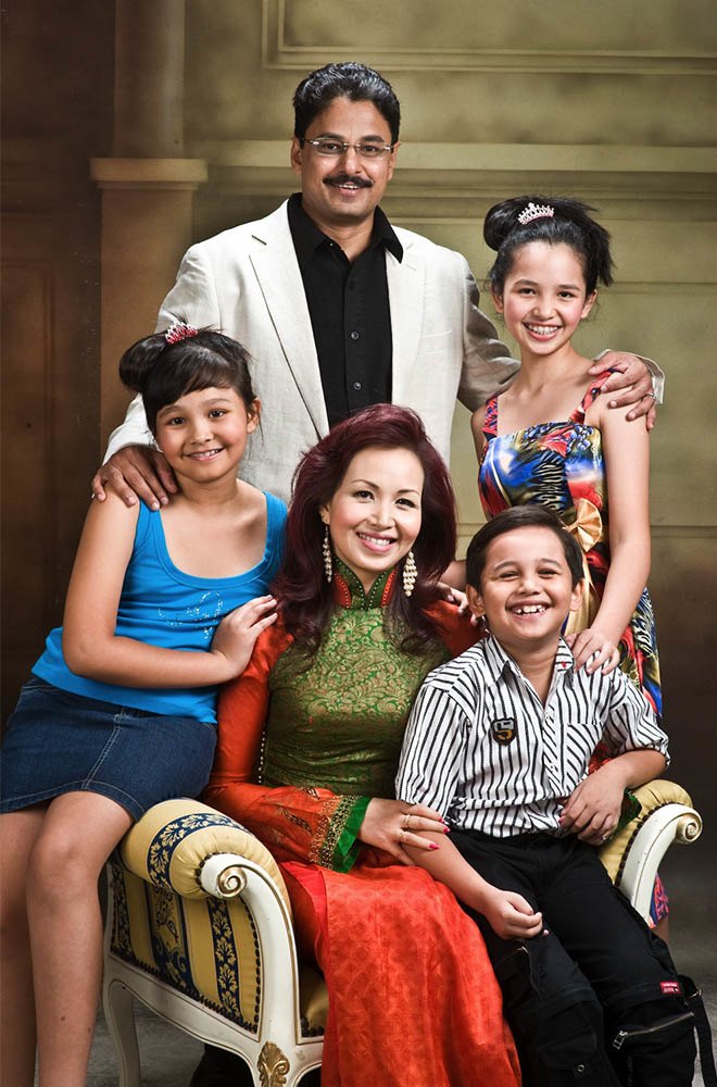 Hoa hậu việt nam duy nhất lấy chồng ngoại quốc chịu đàm tiếu giờ viên mãn làm mẹ 3 con - 7